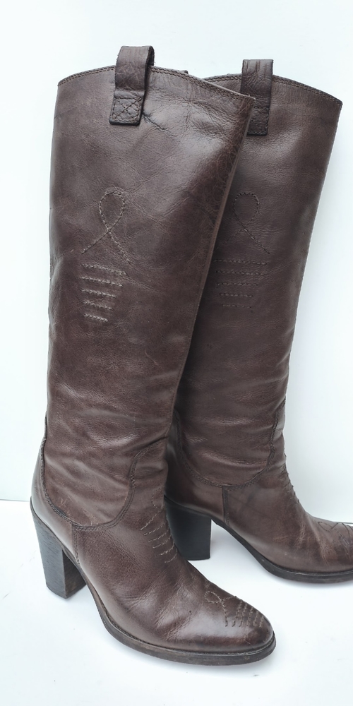 VGUC. Tall Brown Cowboy Boots size 7 / 37